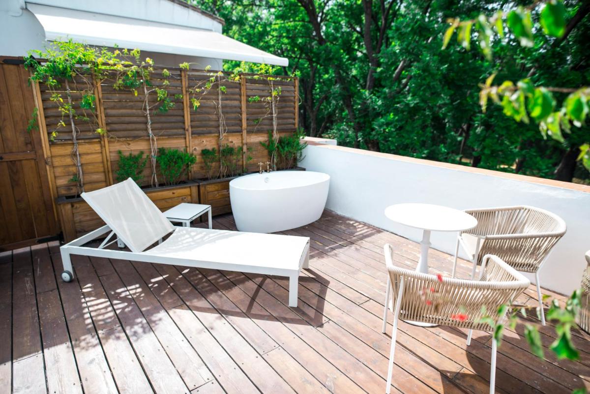 Legado Alcazar Hotel