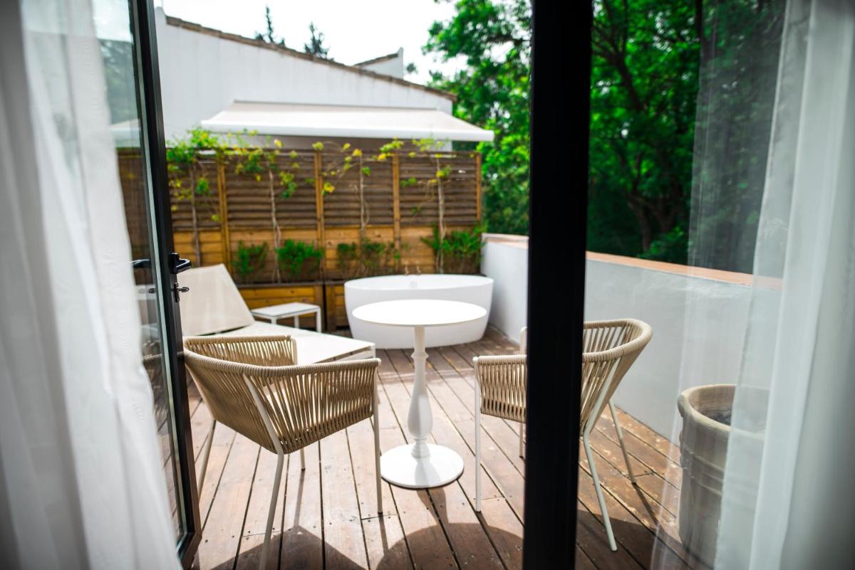 Legado Alcazar Hotel