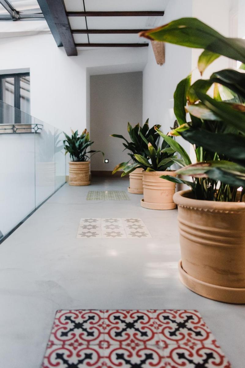 Legado Alcazar Hotel