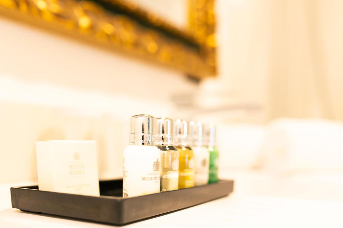 Legado Alcazar Hotel