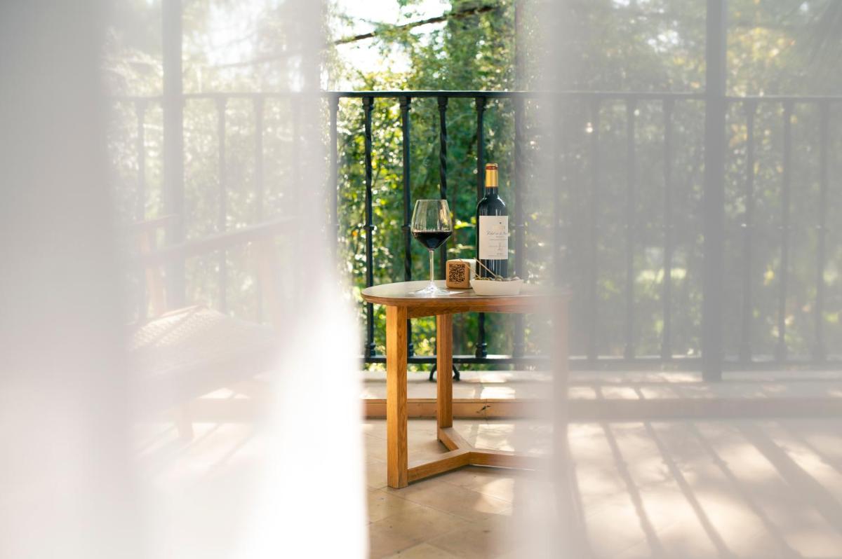 Legado Alcazar Hotel