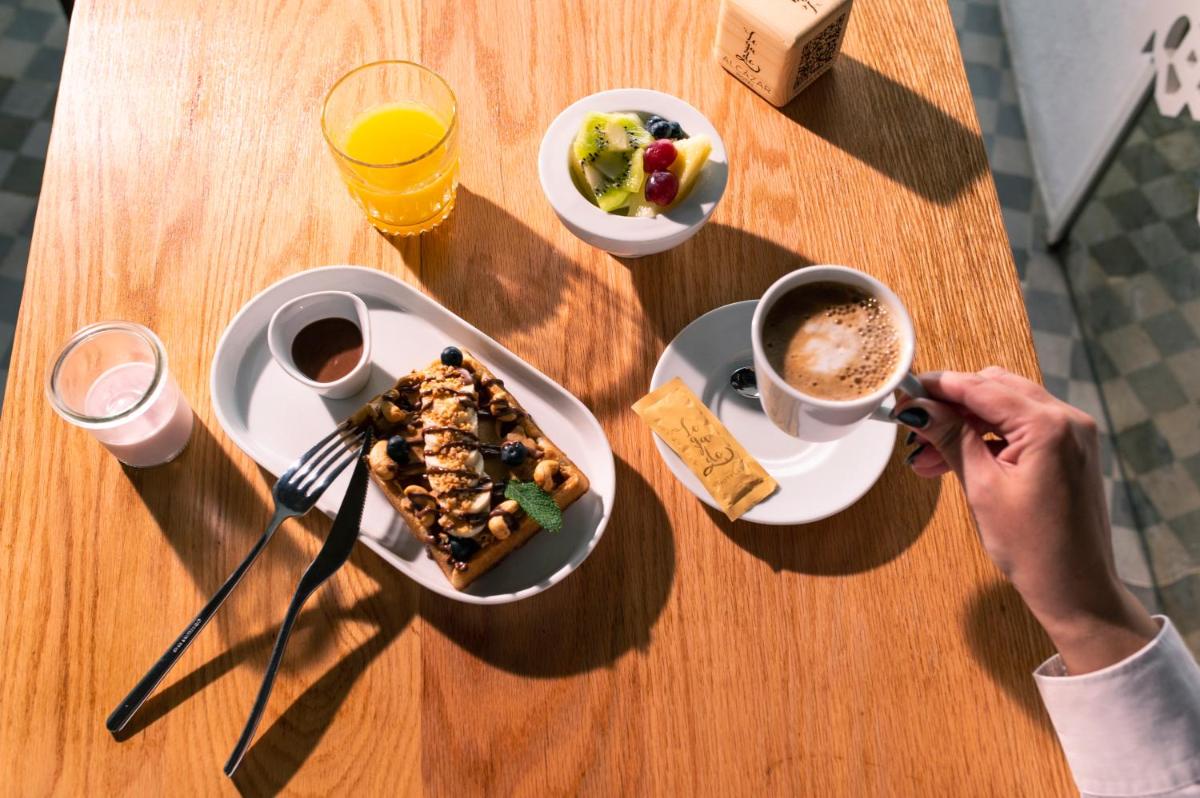 Legado Alcazar Hotel