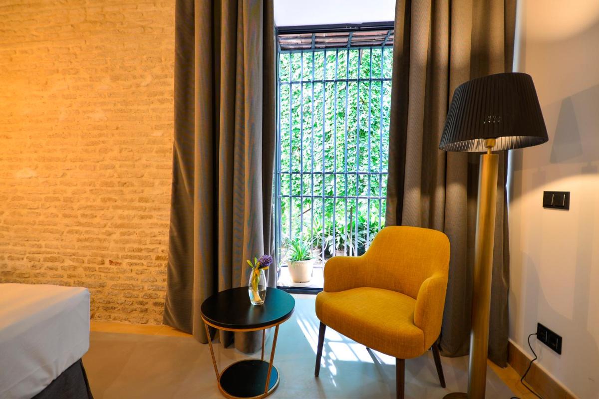 Legado Alcazar Hotel