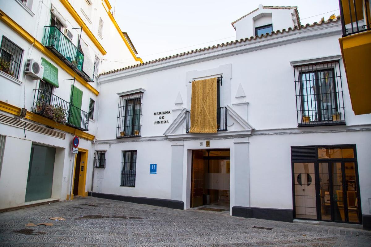 Legado Alcazar Hotel