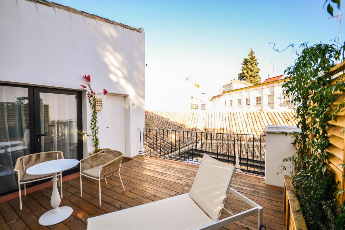 Legado Alcazar Hotel