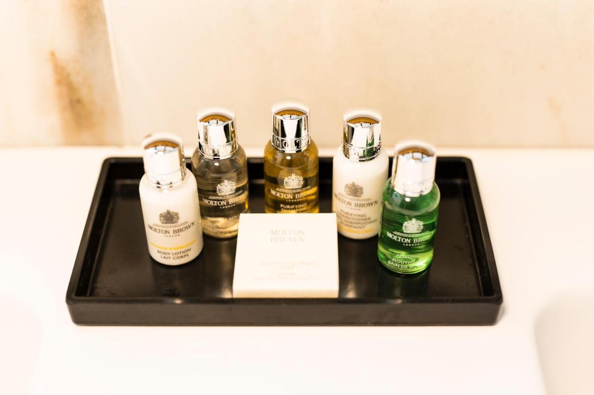 Legado Alcazar Hotel