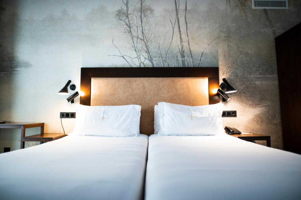 Legado Alcazar Hotel