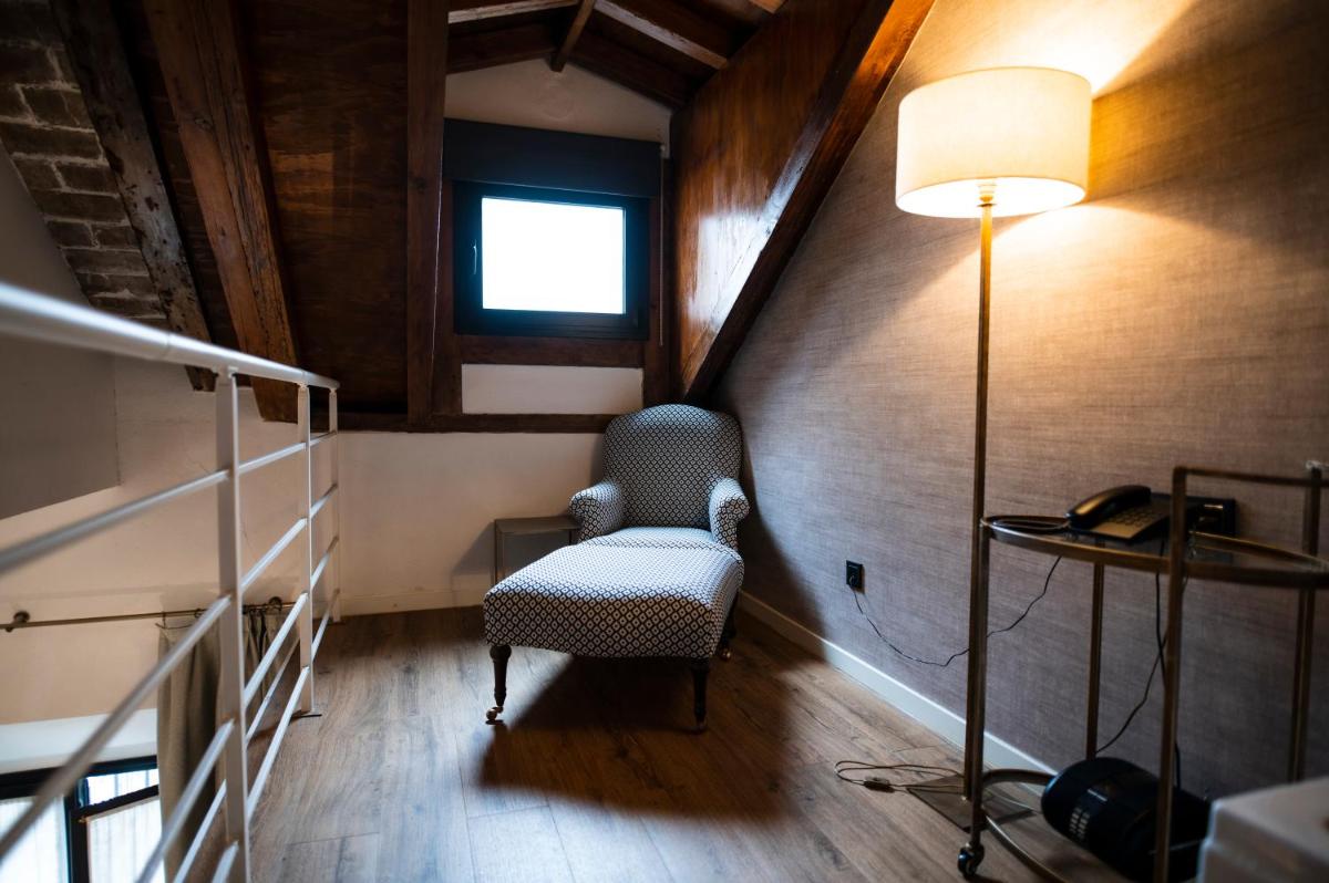 Legado Alcazar Hotel
