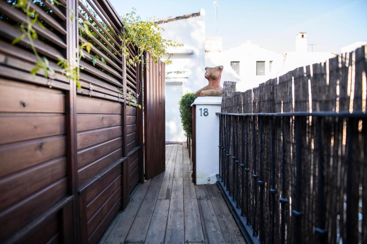 Legado Alcazar Hotel