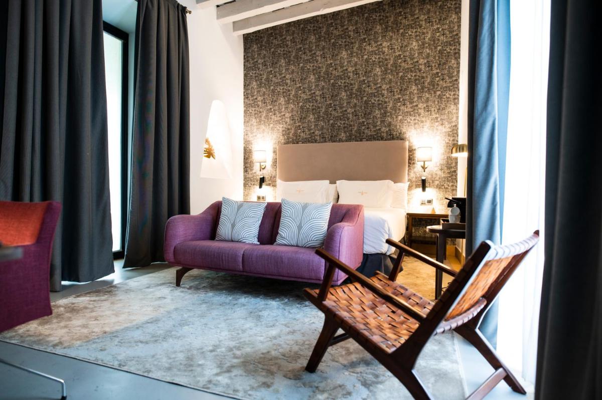 Legado Alcazar Hotel