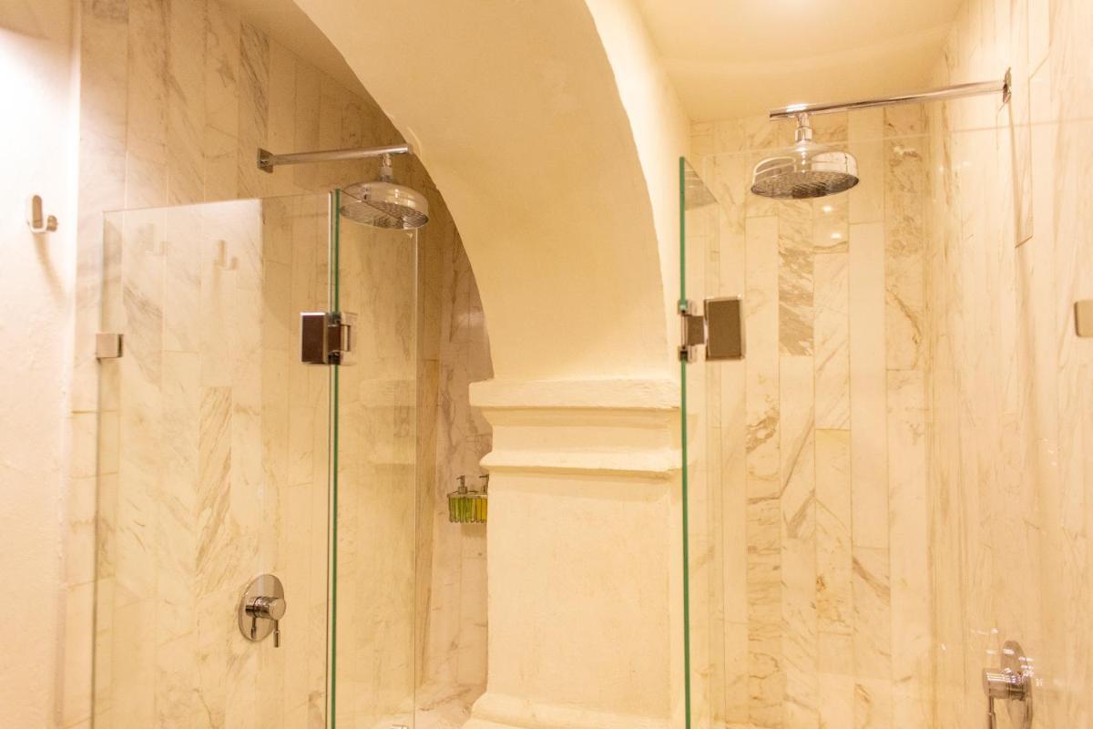 Leones de Alba Hotel Boutique