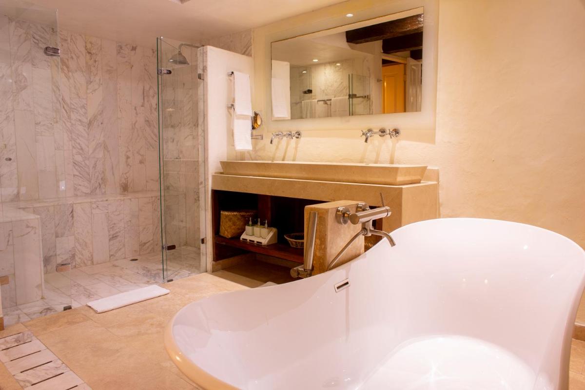 Leones de Alba Hotel Boutique