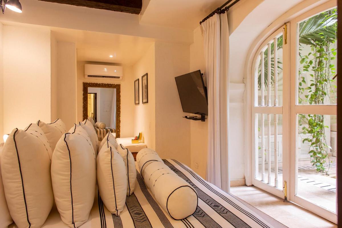 Leones de Alba Hotel Boutique