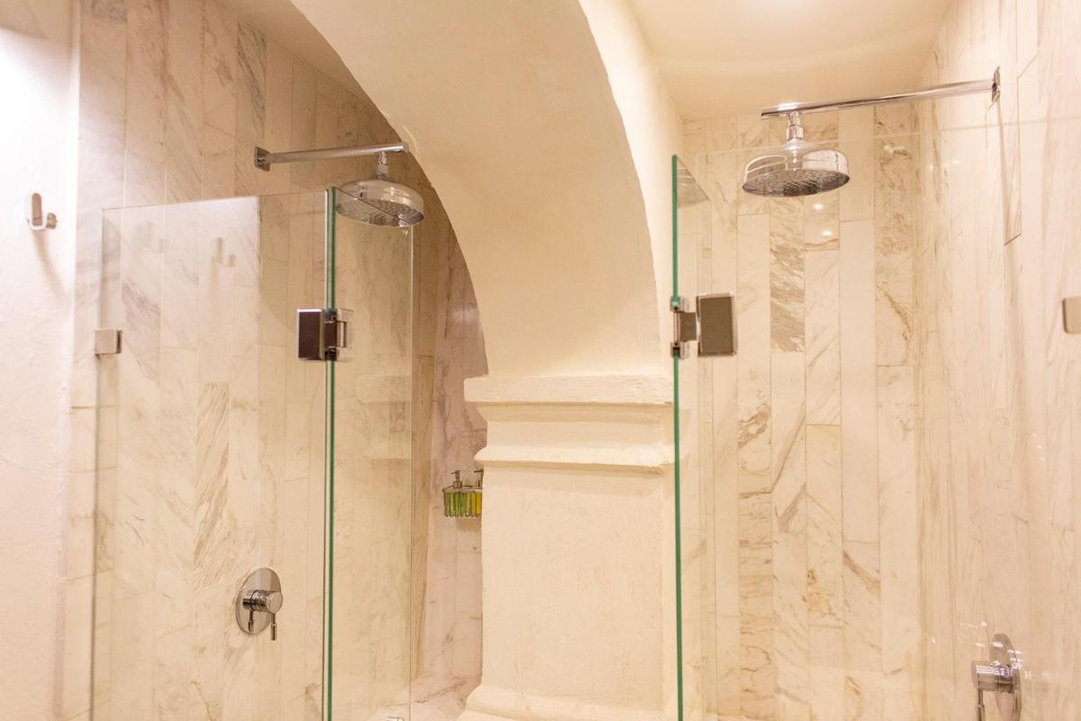 Leones de Alba Hotel Boutique