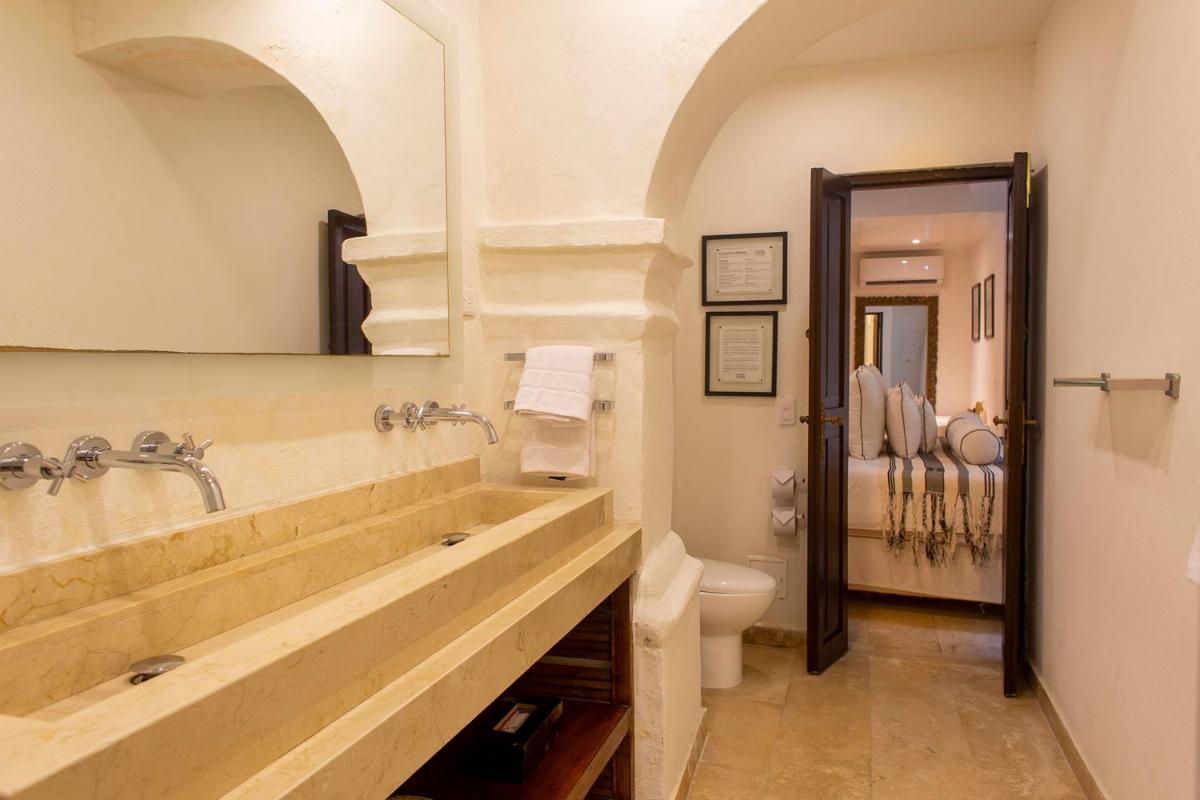 Leones de Alba Hotel Boutique