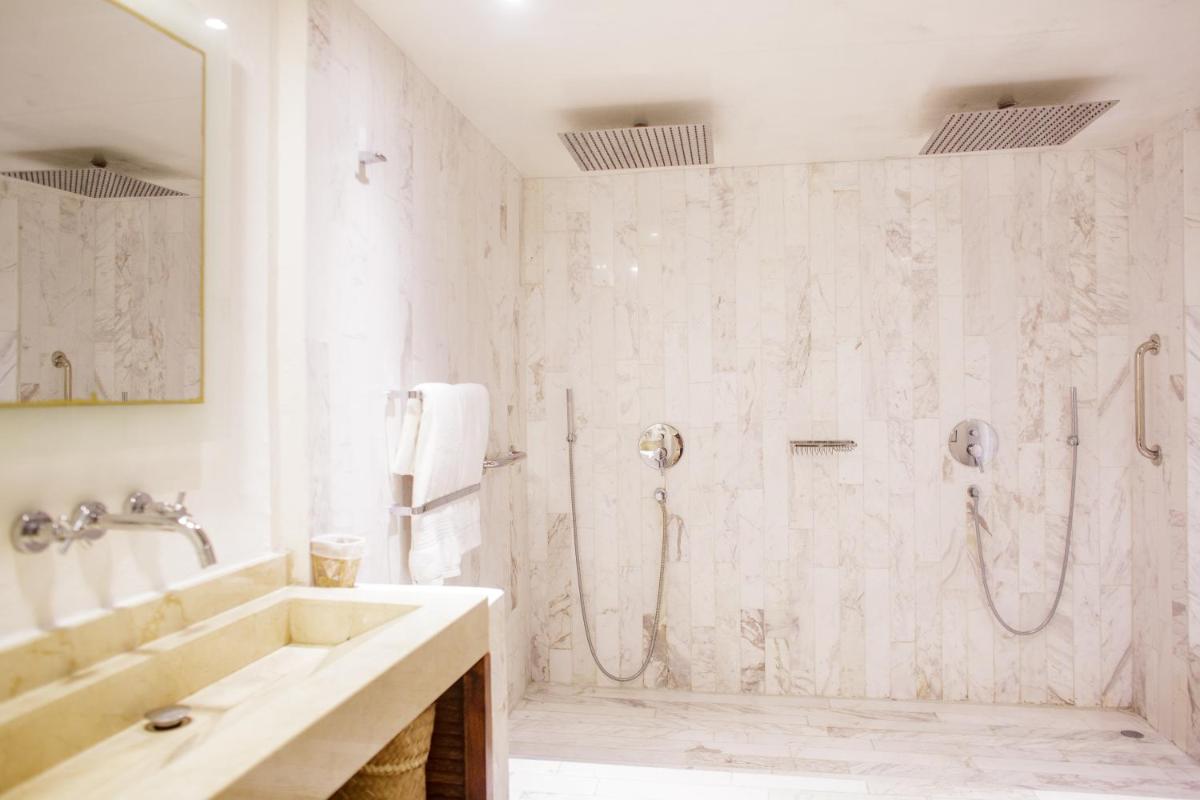 Leones de Alba Hotel Boutique