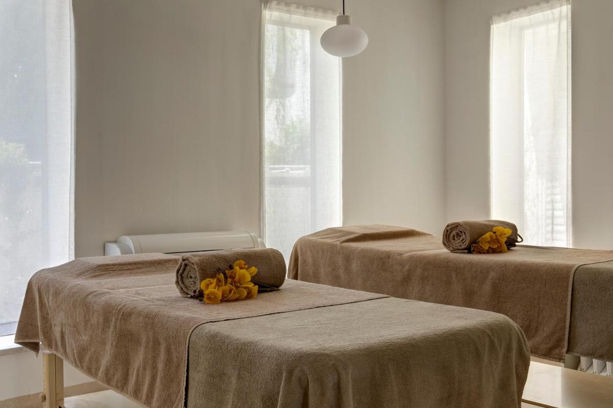Les Sables Noirs & Spa