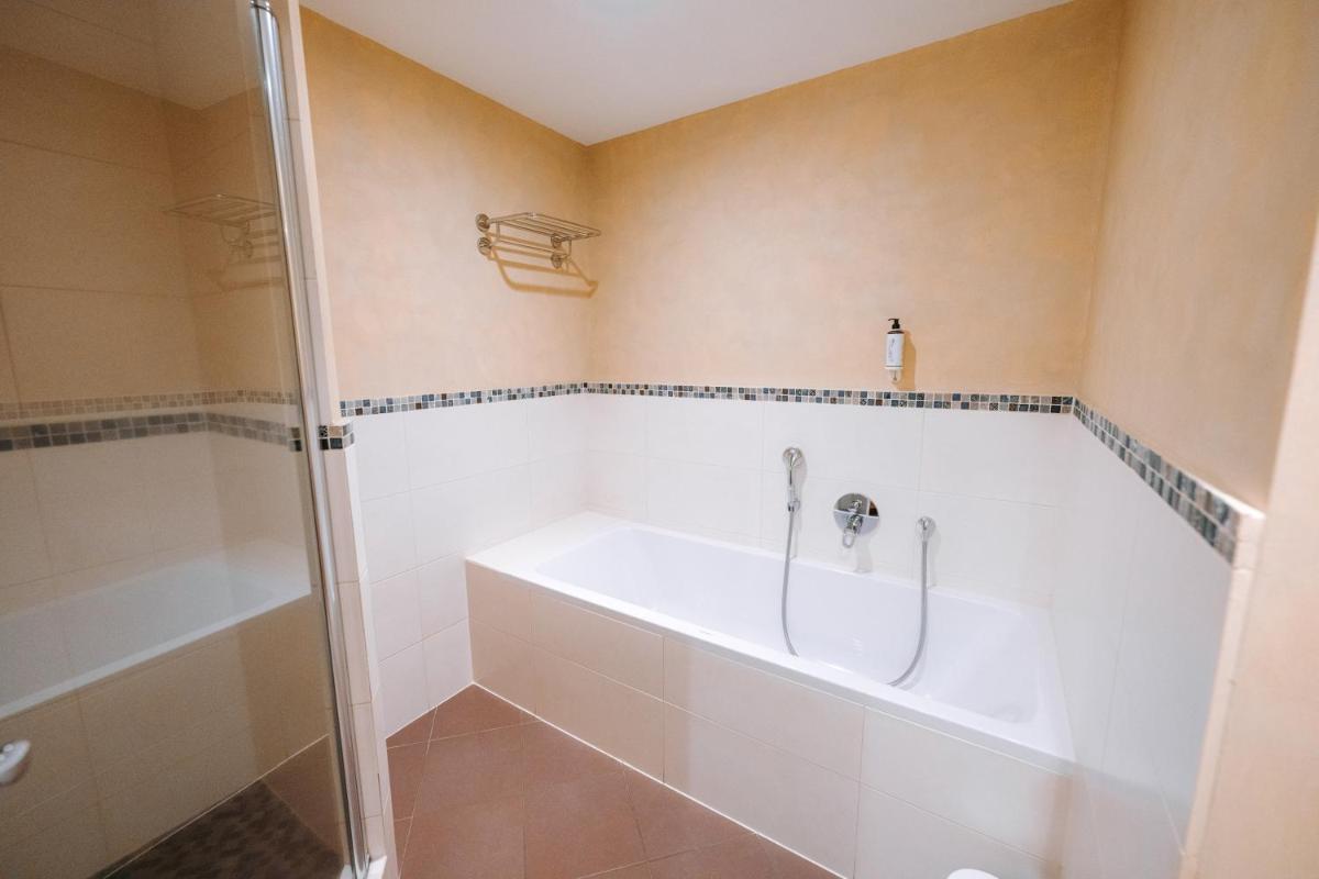 Les Violettes Hotel & Spa