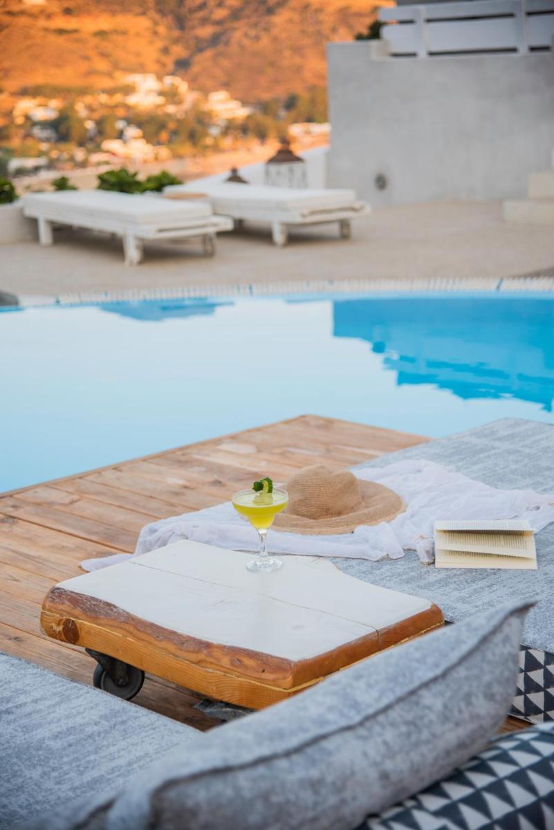 Levantes Ios Boutique Hotel