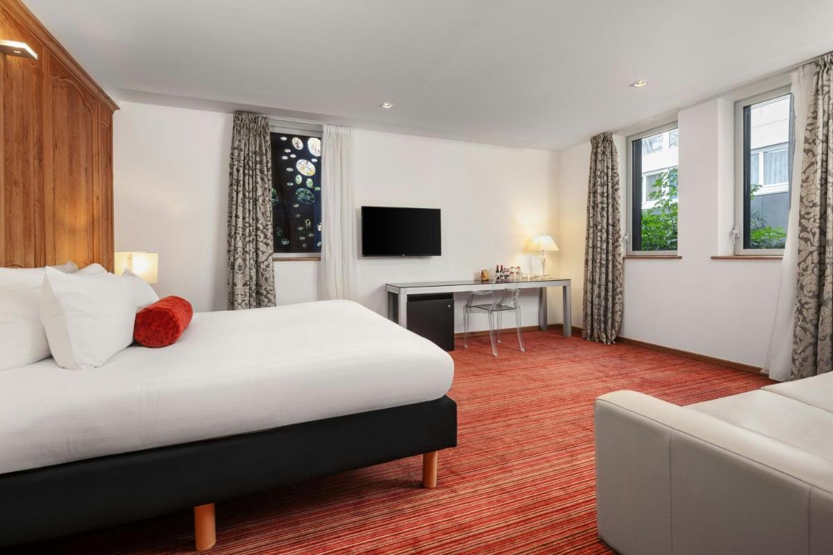 L'Hermitage Gantois, Autograph Collection