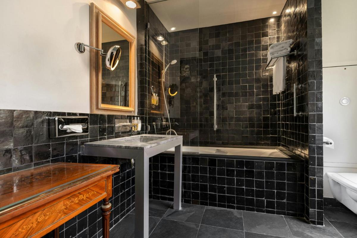 L'Hermitage Gantois, Autograph Collection