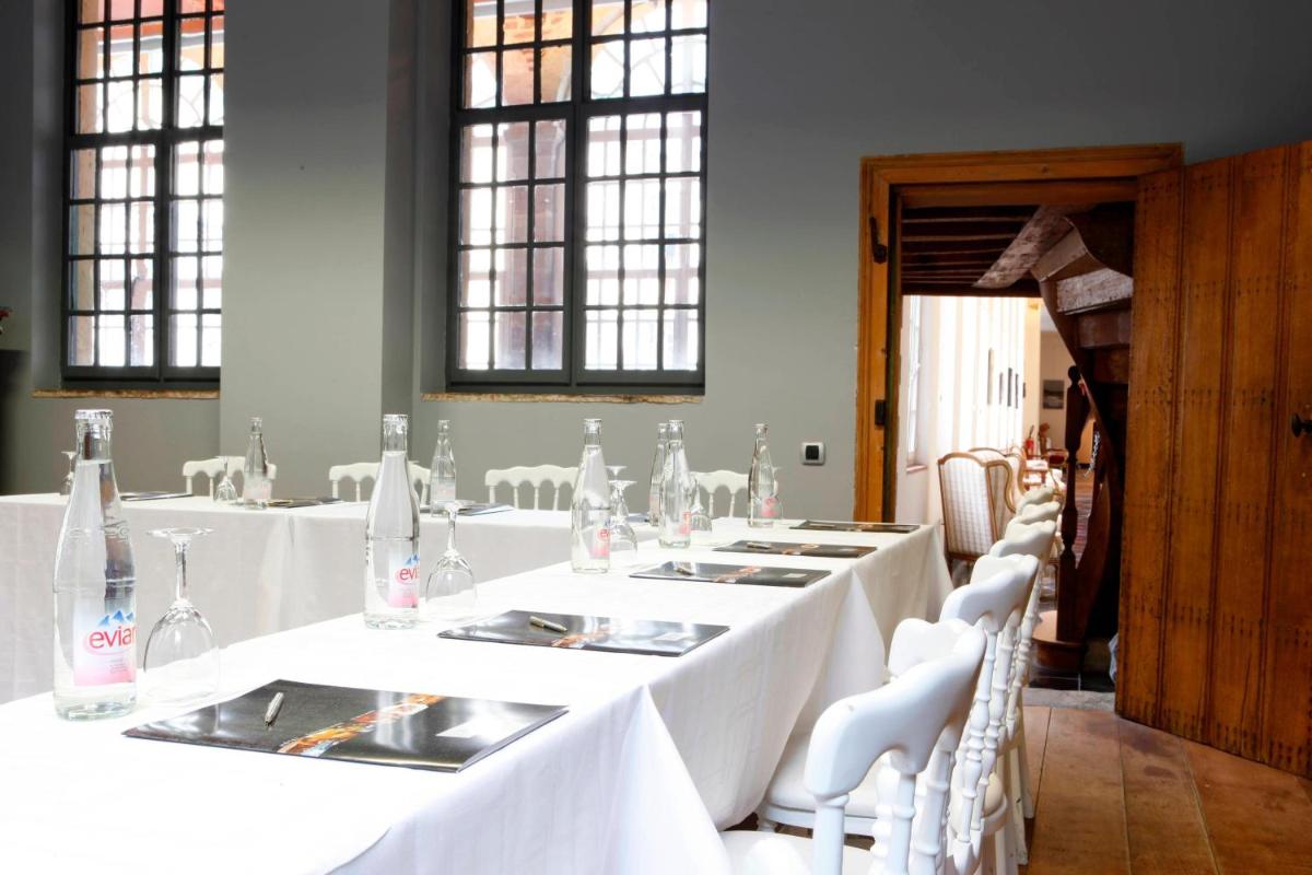 L'Hermitage Gantois, Autograph Collection