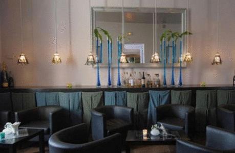 L'hostellerie de la Pomarède et le Presbytère