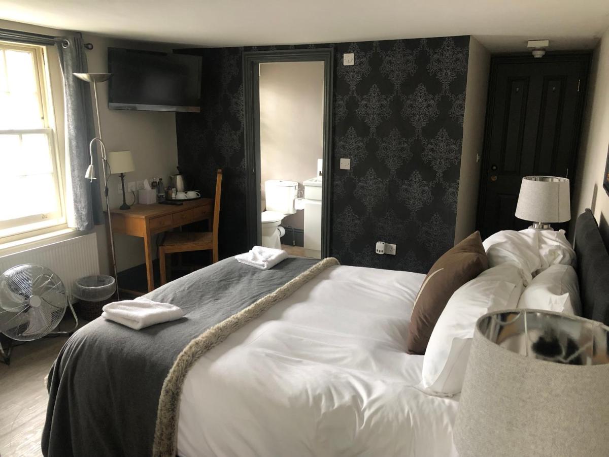 Linden House Stansted