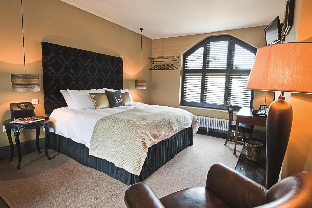 Linden House Stansted