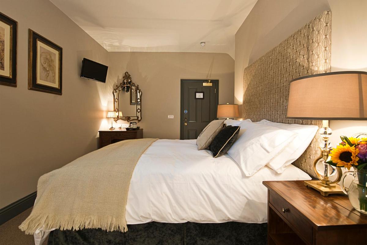 Linden House Stansted