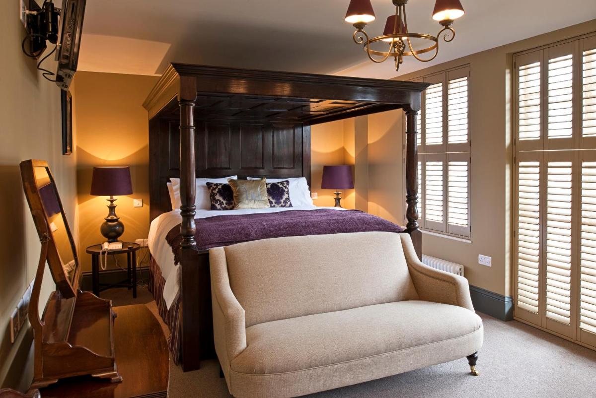 Linden House Stansted