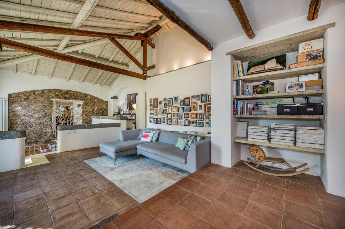 LINERA 10, Emma Villas