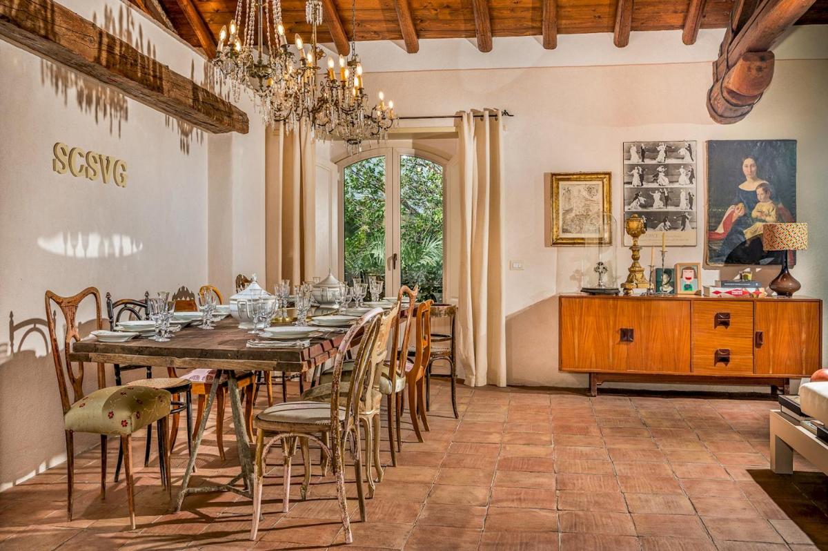 LINERA 10, Emma Villas