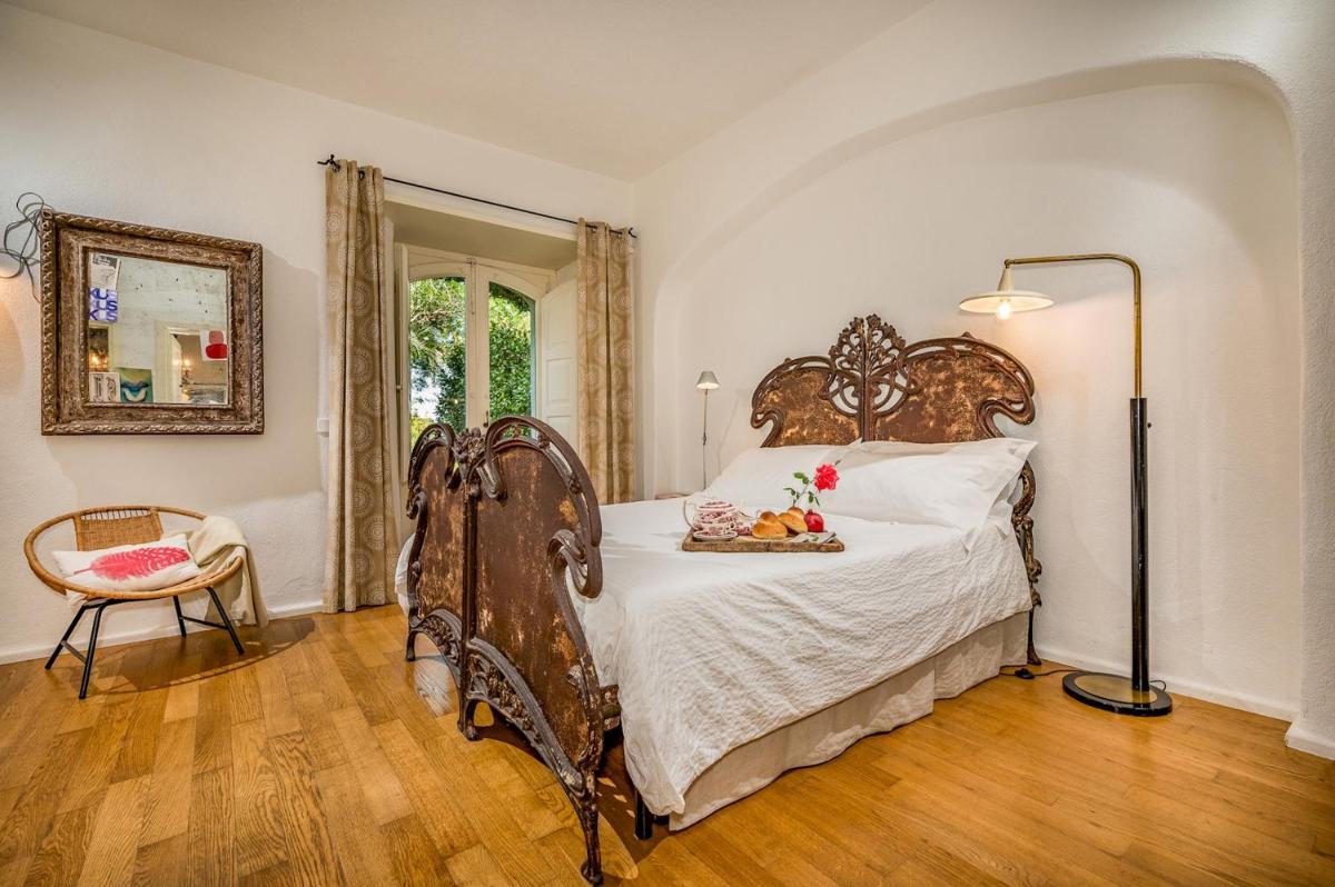 LINERA 10, Emma Villas