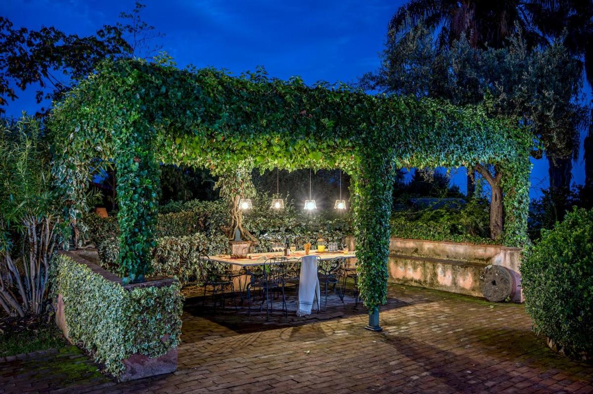 LINERA 10, Emma Villas