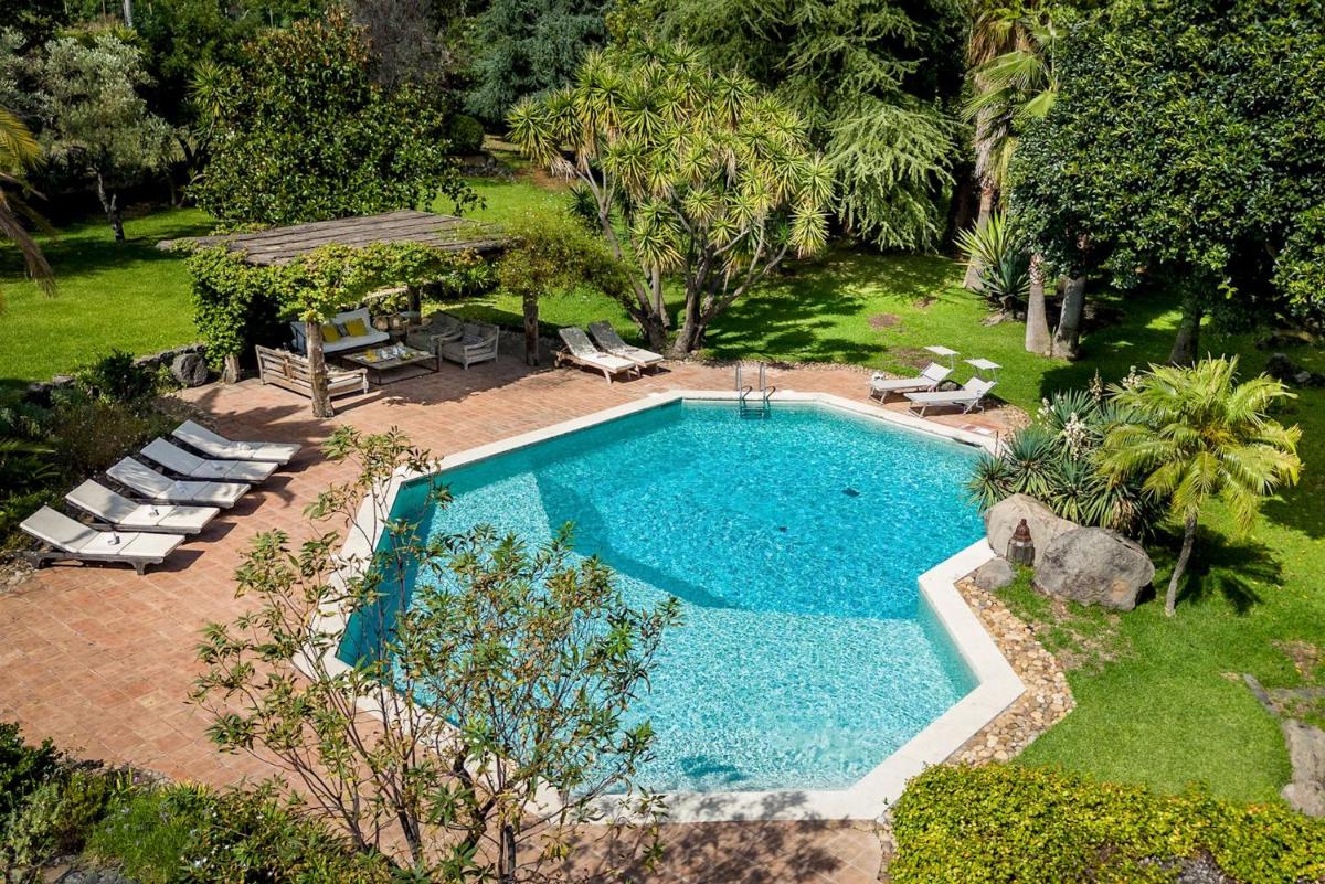 LINERA 10, Emma Villas