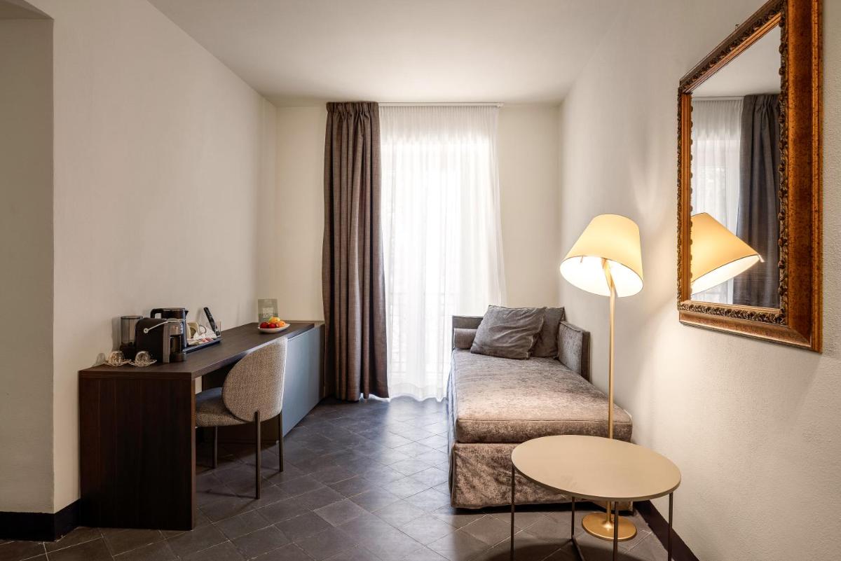 LOCANDA SANTAMARINA Dimora di Charme