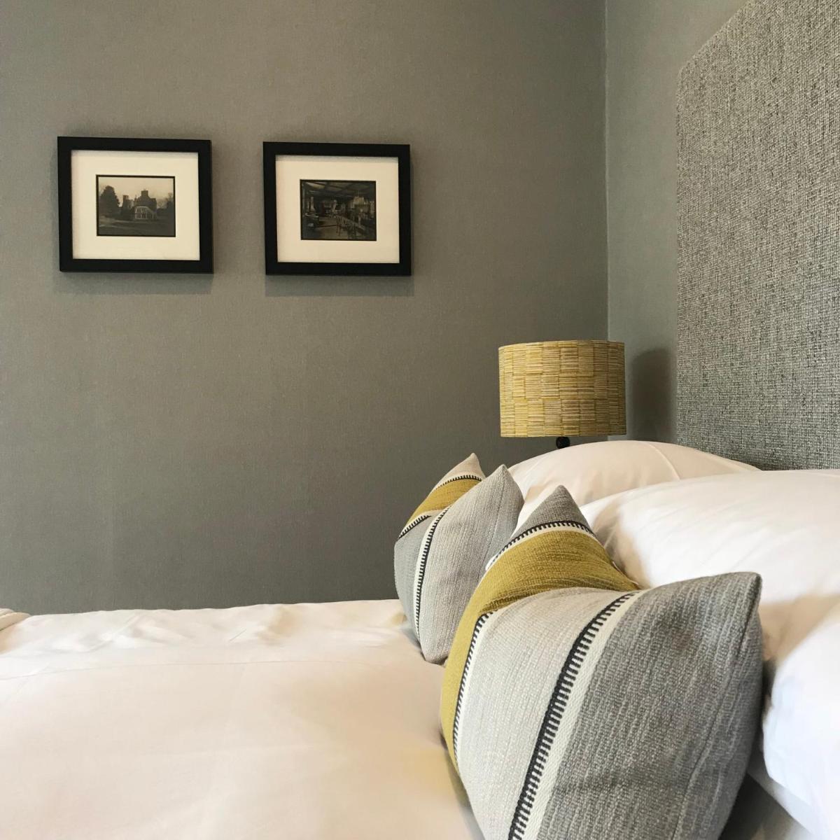 Longueville Manor