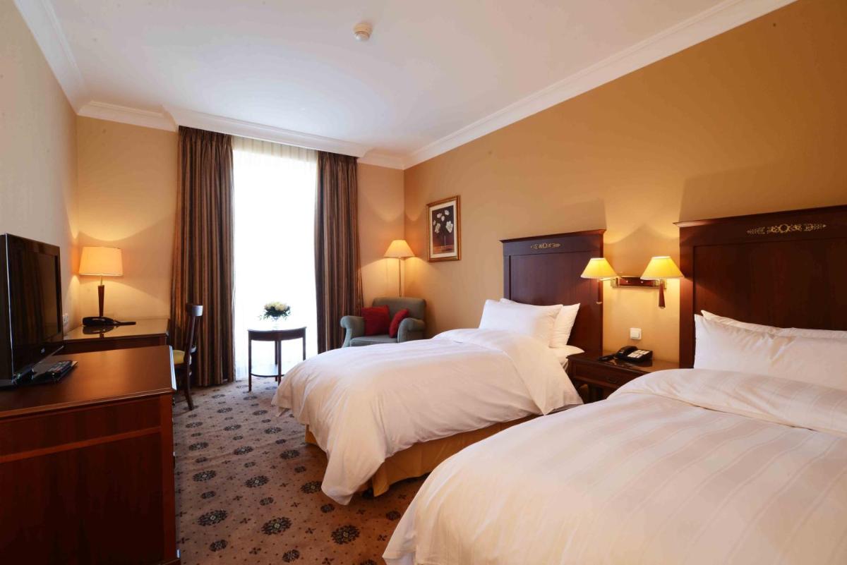 LOTTE City Hotels Tashkent Palace