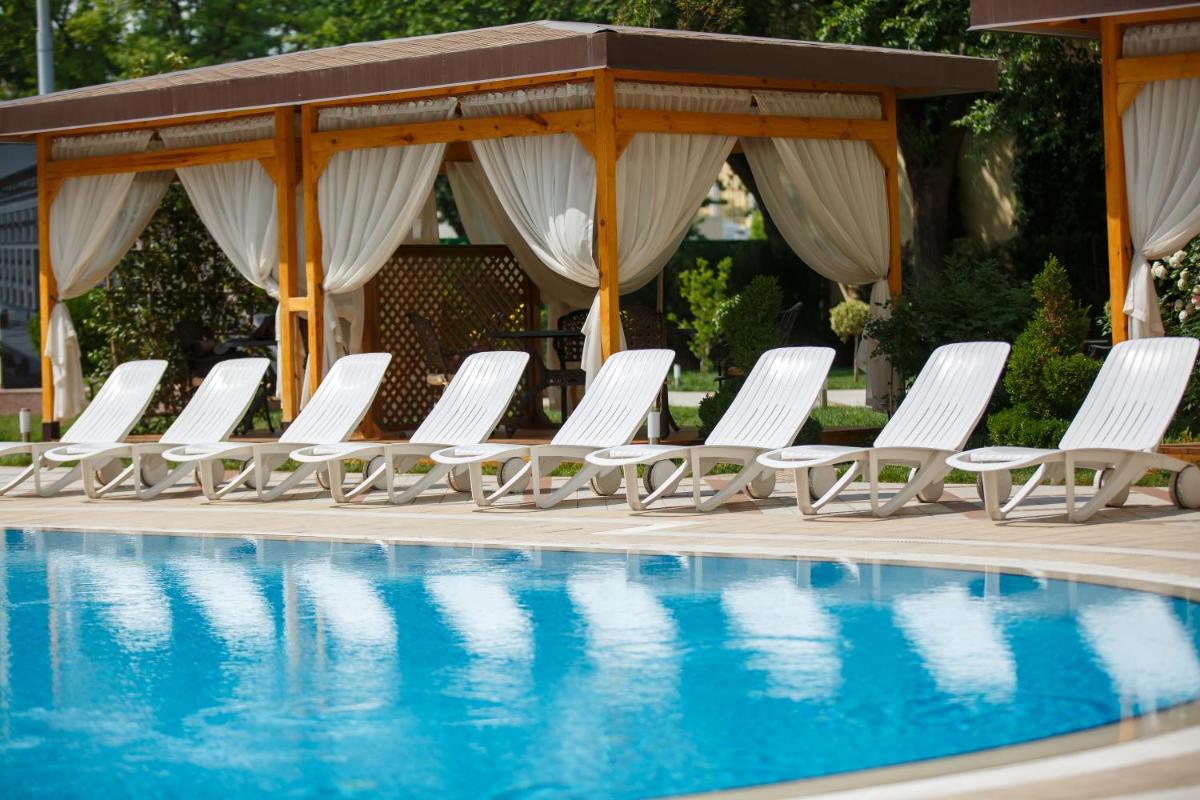 LOTTE City Hotels Tashkent Palace