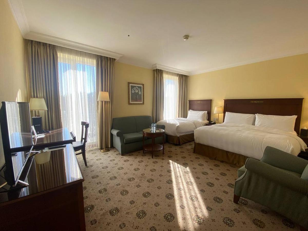 LOTTE City Hotels Tashkent Palace