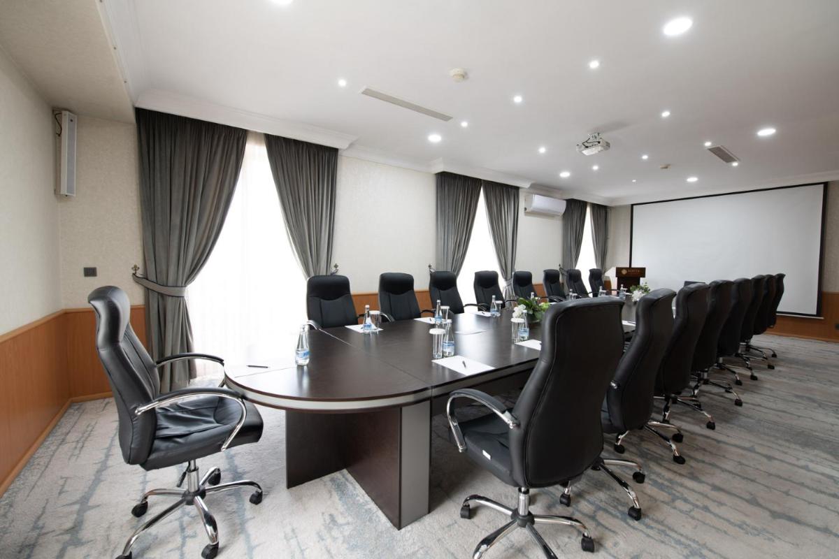 LOTTE City Hotels Tashkent Palace