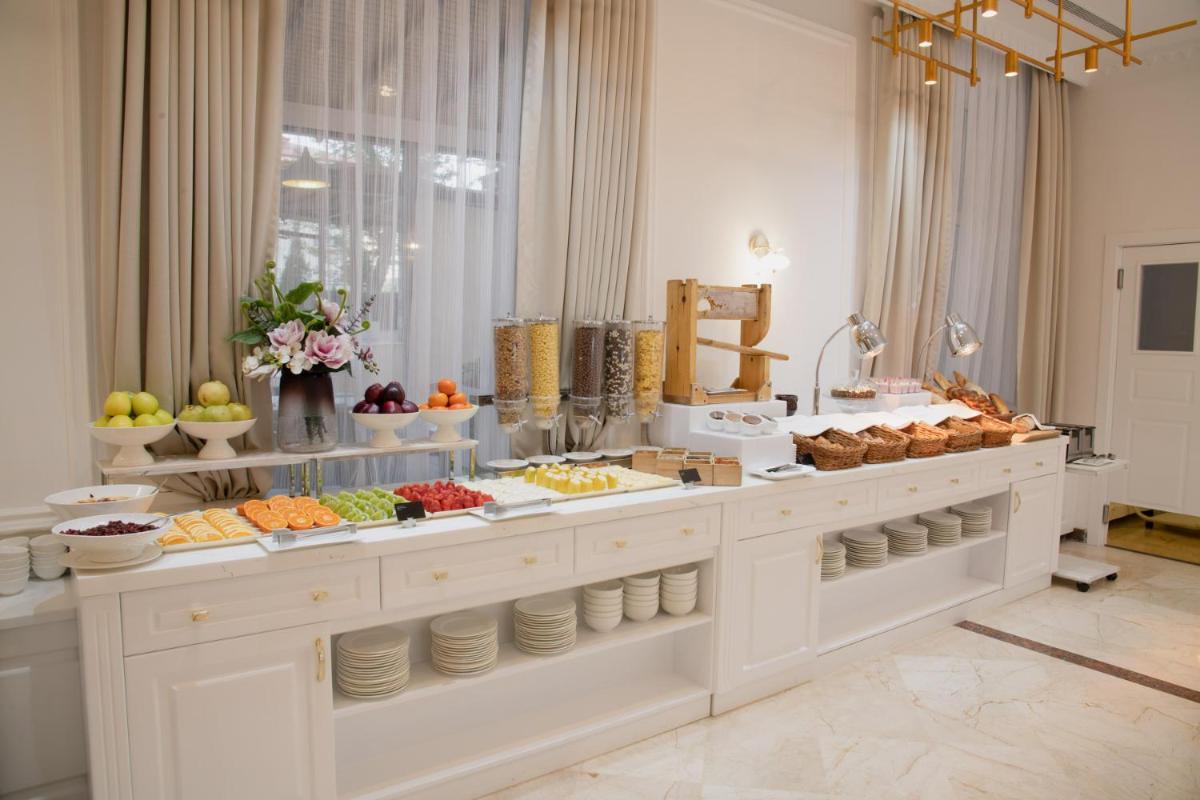 LOTTE City Hotels Tashkent Palace