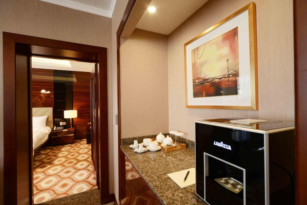 LOTTE City Hotels Tashkent Palace