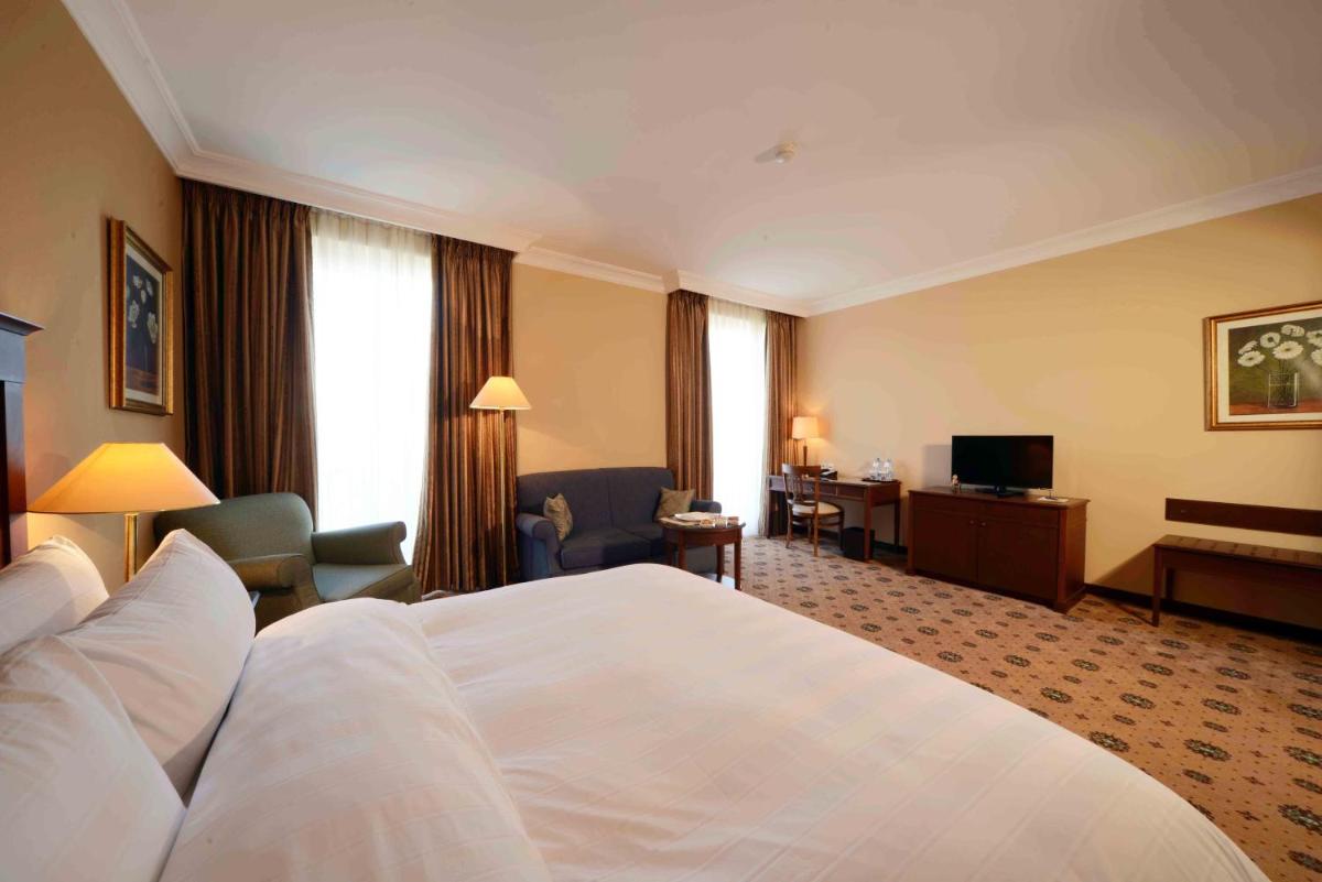 LOTTE City Hotels Tashkent Palace