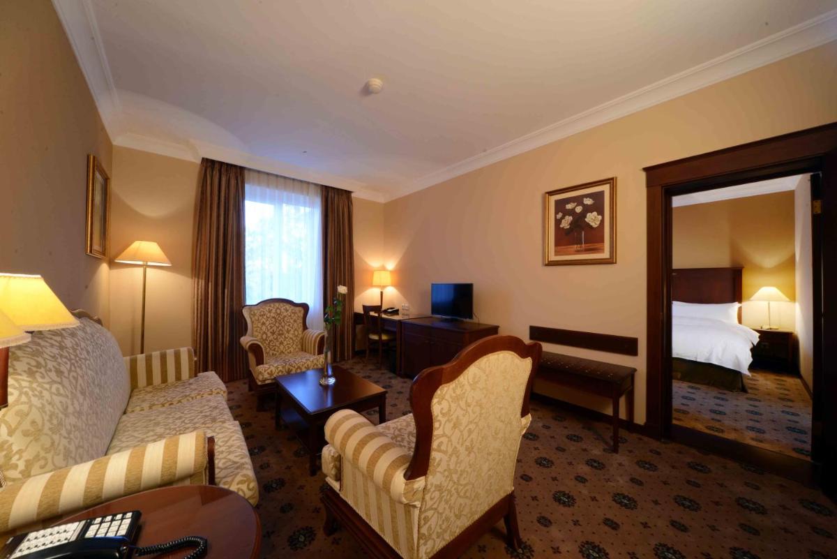 LOTTE City Hotels Tashkent Palace