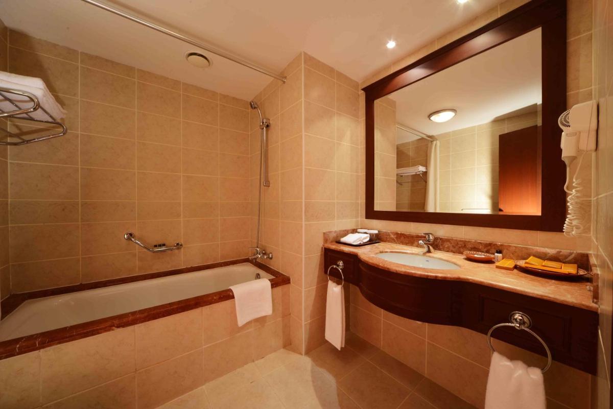 LOTTE City Hotels Tashkent Palace