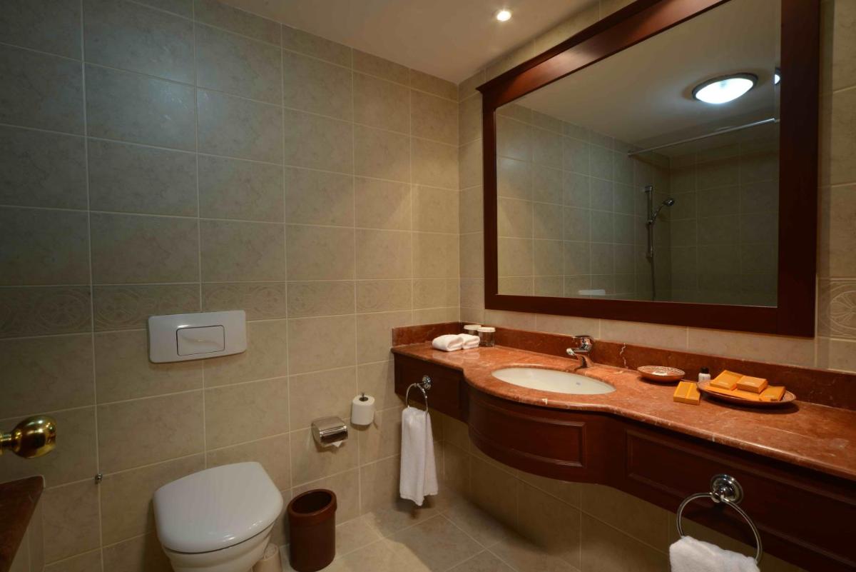 LOTTE City Hotels Tashkent Palace