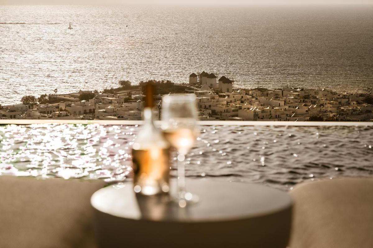 Lovia Mykonos