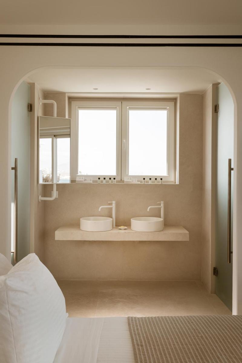 Lovia Mykonos
